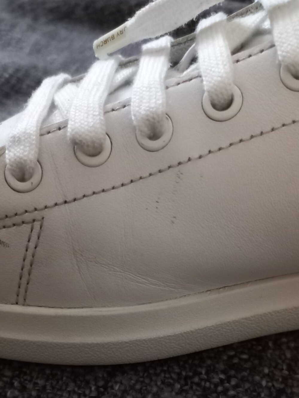 TORY BURCH  9.5M Howell Court Low Top Lace Up Sneaker In Titanium White - Picture 16 of 16
